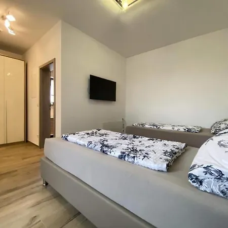 In Heselbach Mit Grill- Whirlpool Und Garten By Interhome Apartment *